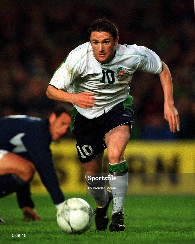 17 April 2002; Robbie Keane of Republic of Ireland during the International Friendly match between Republic of Ireland and USA at Lansdowne Road in Dublin. Photo by Brendan Moran/Sportsfile