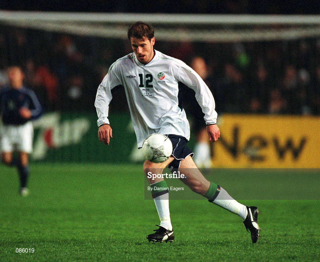17 April 2002; Kenny Cunningham of Republic of Ireland during the International Friendly match between Republic of Ireland and USA at Lansdowne Road in Dublin. Photo by Damien Eagers/Sportsfile