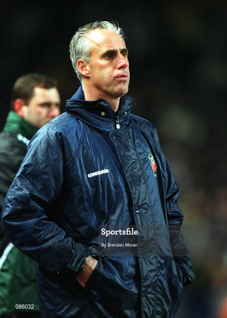 17 April 2002; Republic of Ireland manager Mick McCarthy during the International Friendly match between Republic of Ireland and USA at Lansdowne Road in Dublin. Photo by Brendan Moran/Sportsfile