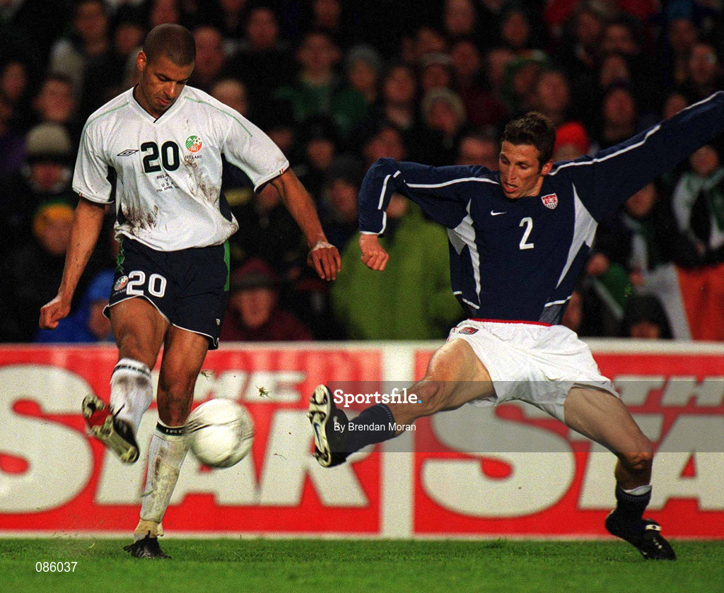17 April 2002; Stephen Reid of Republic of Ireland in action against Frankie Heuduk of USA during the International Friendly match between Republic of Ireland and USA at Lansdowne Road in Dublin. Photo by Brendan Moran/Sportsfile