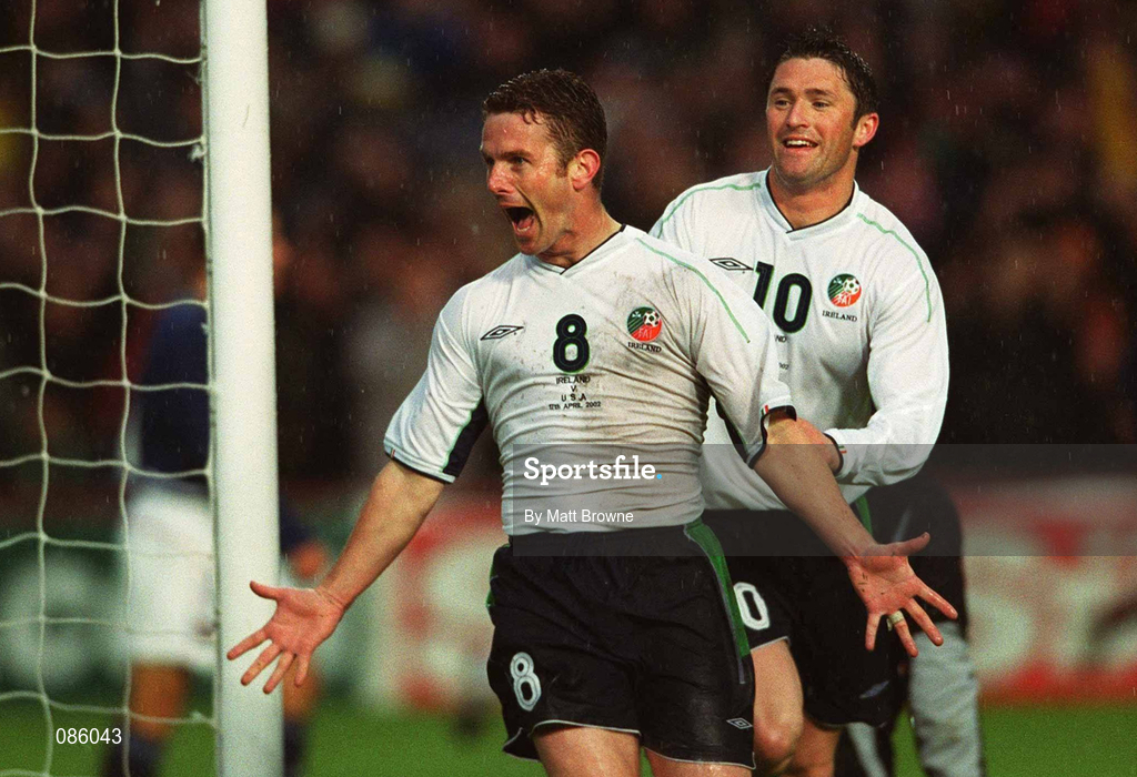 17 April 2002; Mark Kinsella of Republic of Ireland, celebrates with team-mate Robbie Keane, right, after scoring his side's first goal during the International Friendly match between Republic of Ireland and USA at Lansdowne Road in Dublin. Photo by Matt Browne/Sportsfile