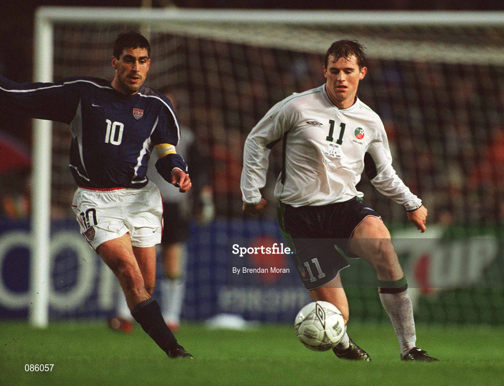 17 April 2002; Kevin Kilbane of Republic of Ireland in action against Claudio Reyna of USA during the International Friendly match between Republic of Ireland and USA at Lansdowne Road in Dublin. Photo by Brendan Moran/Sportsfile