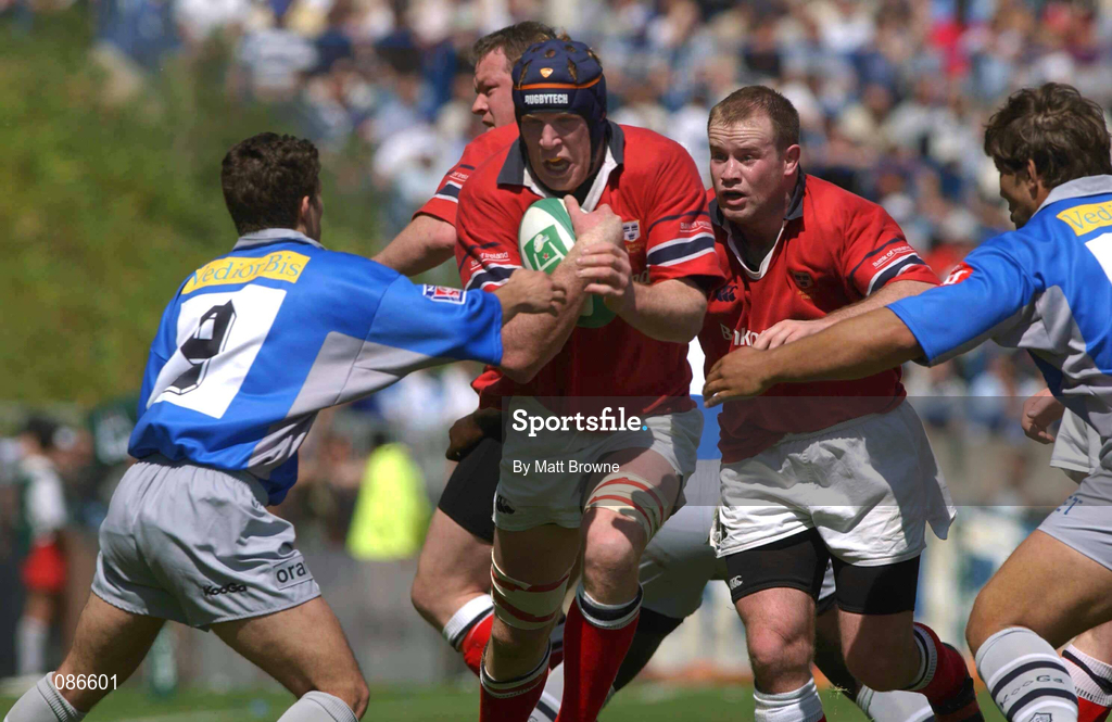 27 April 2002; Paul O'Connell of Munster in action against Alexandre Albouy of Castres during the Heineken European Cup Semi-Final match between Castres and Munster at Stade de la Mediterranie in Beziers, France. Photo by Matt Browne/Sportsfile