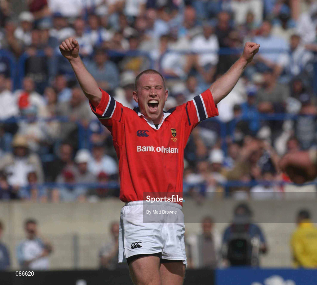 27 April 2002; Peter Stringer of Munster celebrates after the Heineken European Cup Semi-Final match between Castres and Munster at Stade de la Mediterranie in Beziers, France. Photo by Matt Browne/Sportsfile