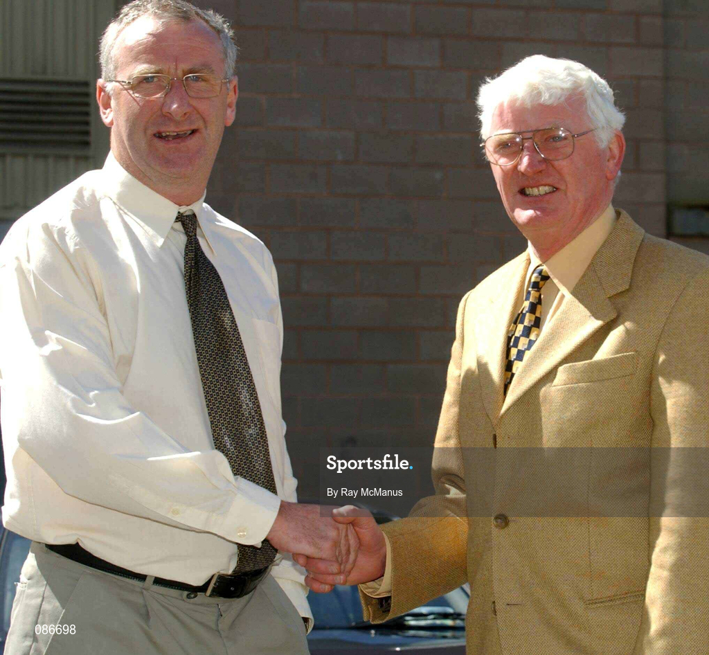 28 April 2002; Newly appointed Kildare County FC manager Dermot Keely, left, with Kildare County FC Chairman Pat O'Hanlon after a press conference. Photo by Ray McManus/Sportsfile