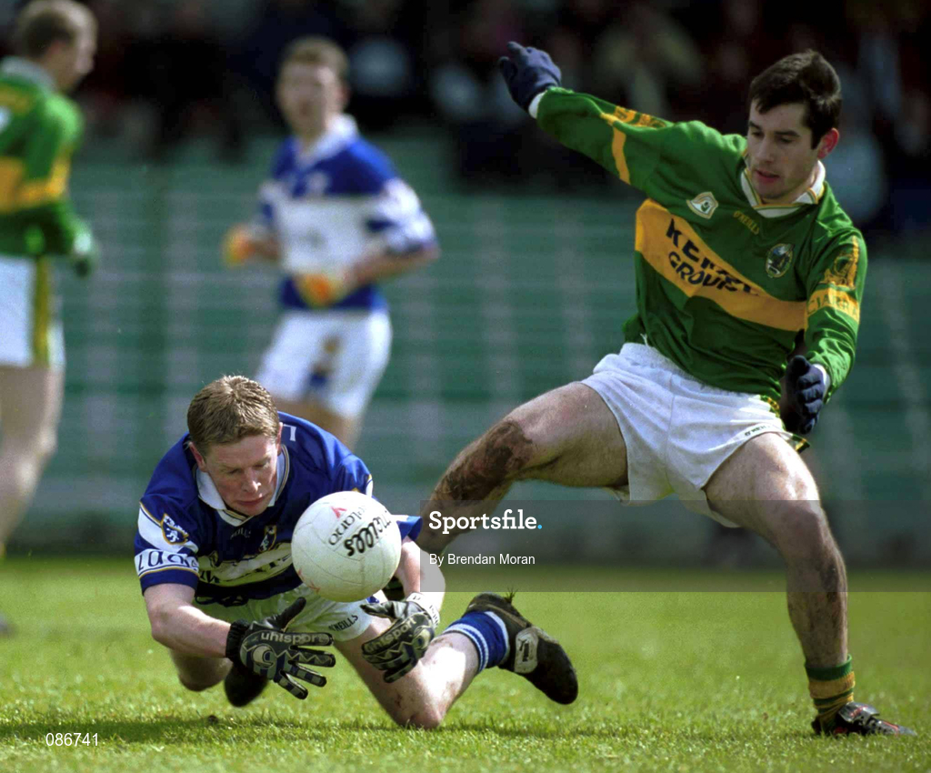 28 April 2002; Brian McDonald of Laois in action against Tom O'Sullivan of Kerry during the Allianz National Football League Division 2 Final match between Kerry and Laois at the Gaelic Grounds in Limerick. Photo by Brendan Moran/Sportsfile