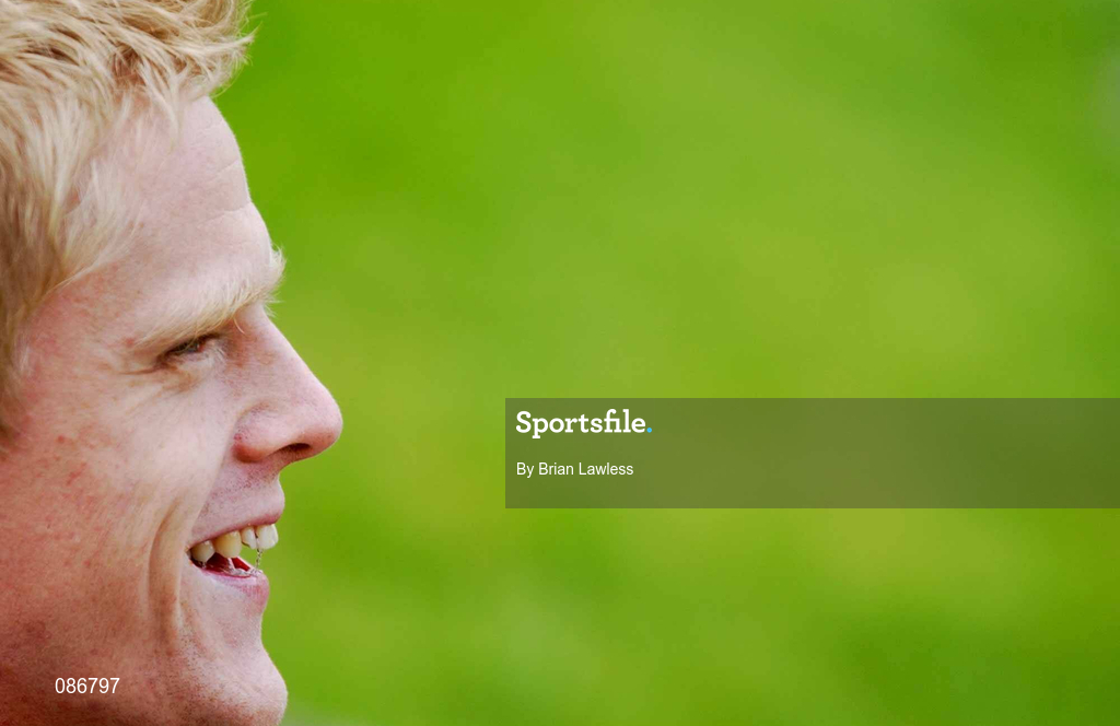 29 April 2002; Republic of Ireland International Damien Duff at the launch of The adidas Predator Mania football boot at The Radisson Hotel in Dublin. Photo by David Maher/Sportsfile