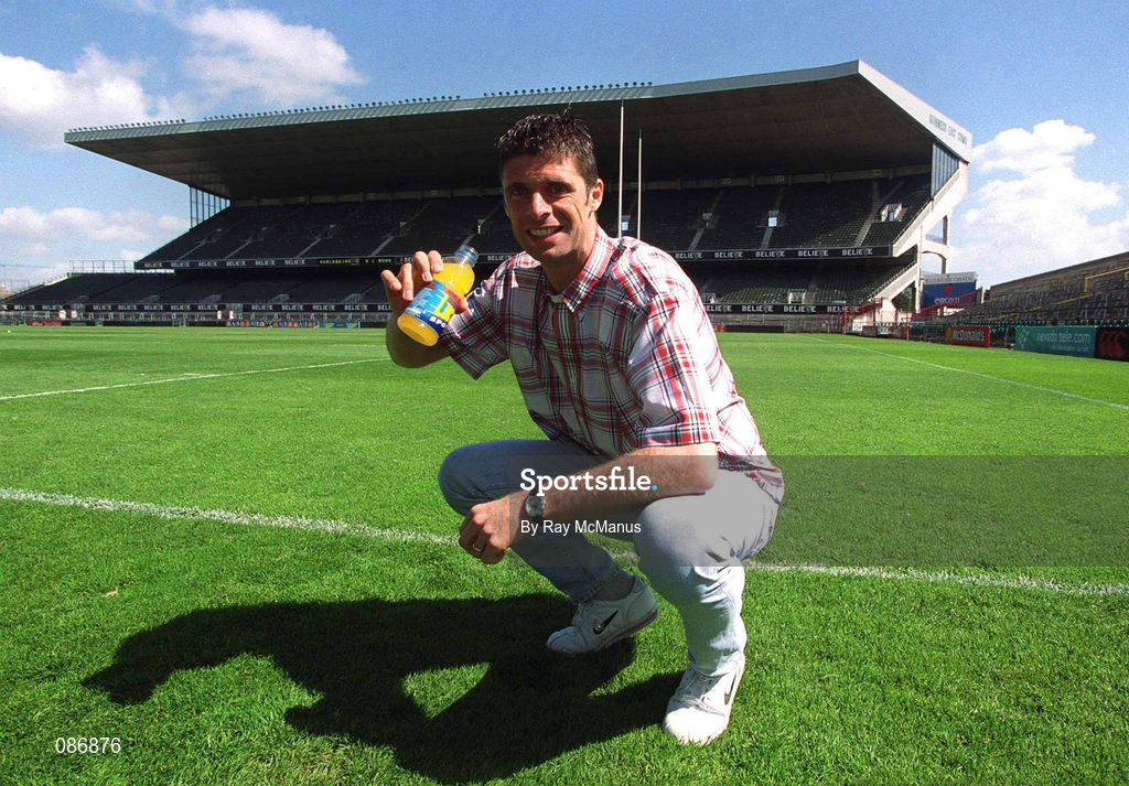 30 April 2002; Republic of Ireland International Niall Quinn at Lansdowne Road when a consignment of Lucozade Sport stocks was dispatched to Japan and Korea in time for the 2002 FIFA World Cup. Photo by Ray McManus/Sportsfile