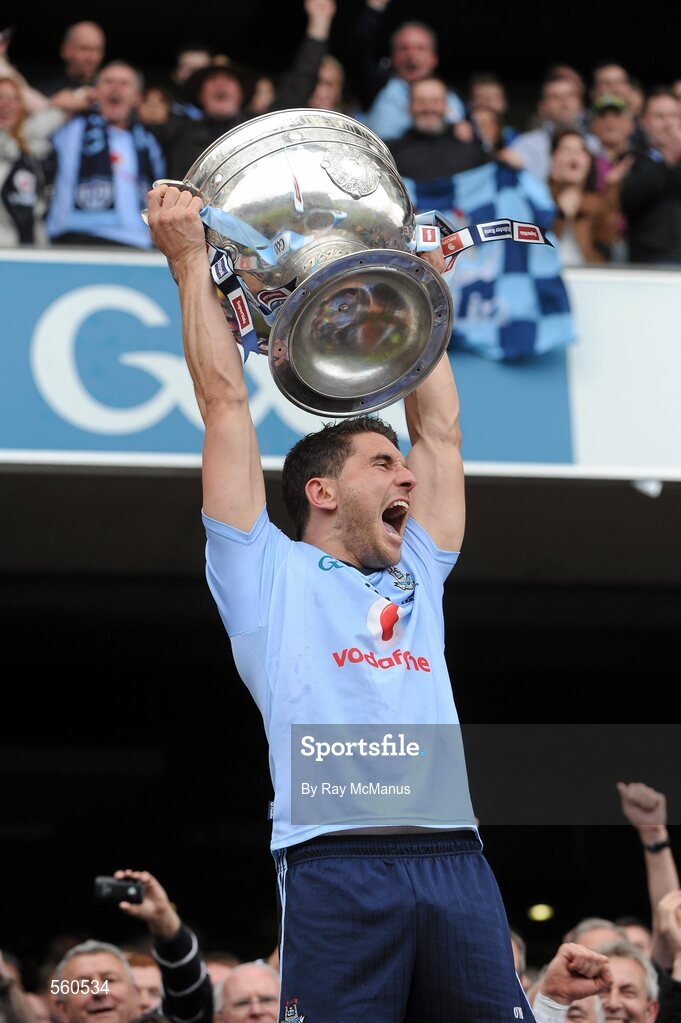18 September 2011; Dublin's Bernard Brogan lifts the Sam Maguire Cup. GAA Football All-Ireland Senior Championship Final, Kerry v Dublin, Croke Park, Dublin. Picture credit: Ray McManus / SPORTSFILE