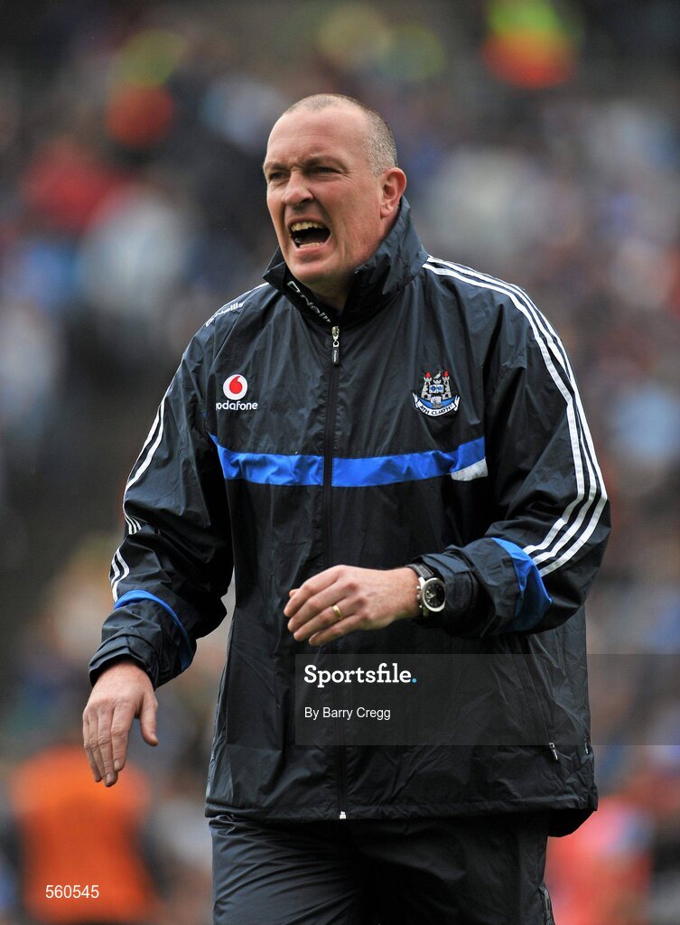 18 September 2011; Dublin manager Pat Gilroy gives instructions to his players during the game. GAA Football All-Ireland Senior Championship Final, Kerry v Dublin, Croke Park, Dublin. Picture credit: Barry Cregg / SPORTSFILE