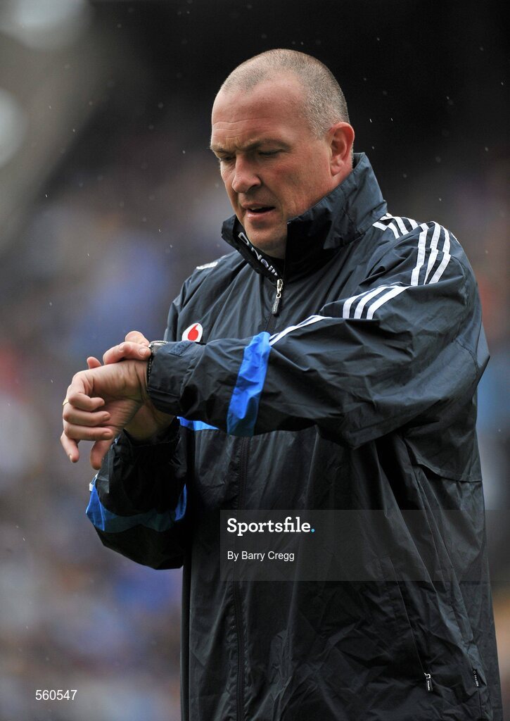 18 September 2011; Dublin manager Pat Gilroy looks at his watch during the game. GAA Football All-Ireland Senior Championship Final, Kerry v Dublin, Croke Park, Dublin. Picture credit: Barry Cregg / SPORTSFILE
