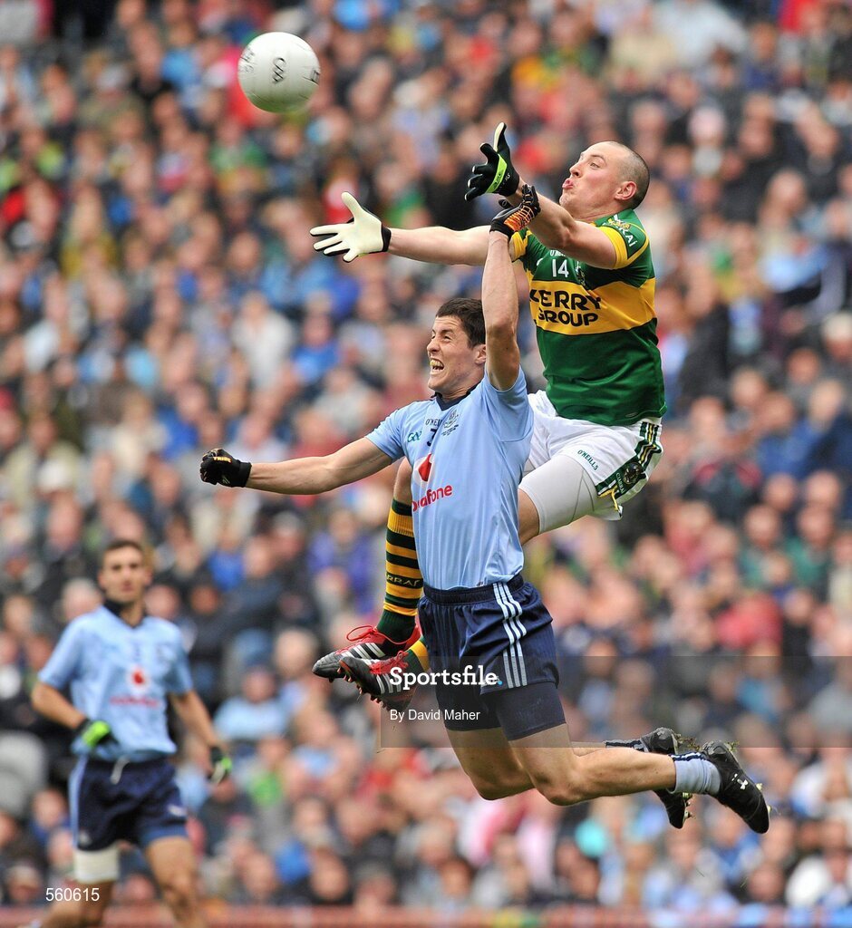 18 September 2011; Kieran Donaghy, Kerry, in action against Rory O'Carroll, Dublin. GAA Football All-Ireland Senior Championship Final, Kerry v Dublin, Croke Park, Dublin. Picture credit: David Maher / SPORTSFILE