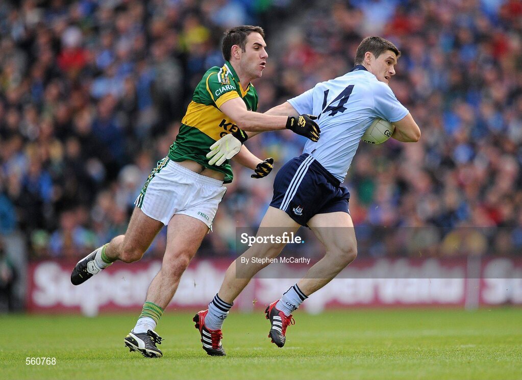18 September 2011; Diarmuid Connolly, Dublin, in action against Declan O'Sullivan, Kerry. GAA Football All-Ireland Senior Championship Final, Kerry v Dublin, Croke Park, Dublin. Picture credit: Stephen McCarthy / SPORTSFILE