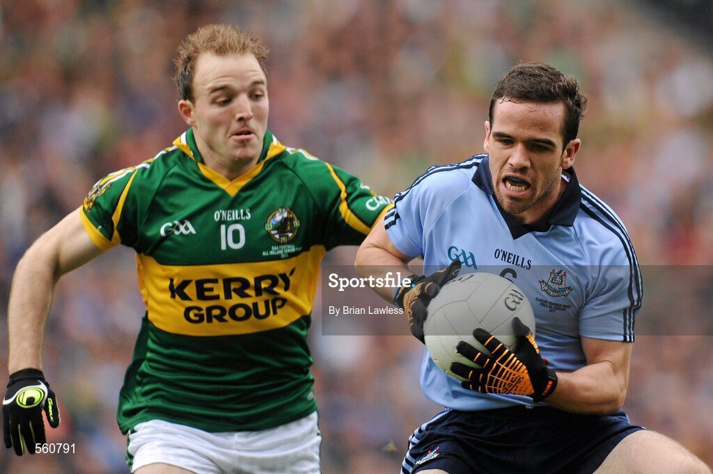 18 September 2011; Ger Brennan, Dublin, in action against Darran O'Sullivan, Kerry. GAA Football All-Ireland Senior Championship Final, Kerry v Dublin, Croke Park, Dublin. Picture credit: Brian Lawless / SPORTSFILE