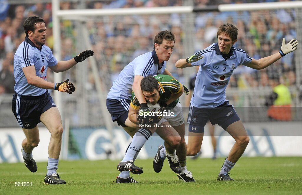 18 September 2011; Declan O'Sullivan, Kerry, in action against, from left, Ger Brennan, Kevin Nolan, and Michael Fitzsimons, Dublin. GAA Football All-Ireland Senior Championship Final, Kerry v Dublin, Croke Park, Dublin. Picture credit: Brian Lawless / SPORTSFILE