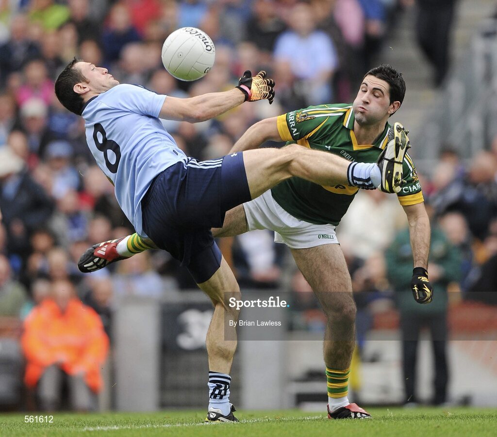 18 September 2011; Denis Bastick, Dublin, in action against Bryan Sheehan, Kerry. GAA Football All-Ireland Senior Championship Final, Kerry v Dublin, Croke Park, Dublin. Picture credit: Brian Lawless / SPORTSFILE