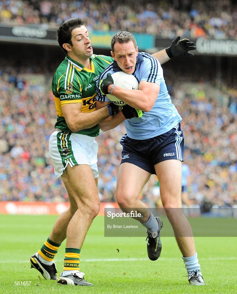 18 September 2011; Barry Cahill, Dublin, in action against Aidan O'Mahony, Kerry. GAA Football All-Ireland Senior Championship Final, Kerry v Dublin, Croke Park, Dublin. Picture credit: Brian Lawless / SPORTSFILE