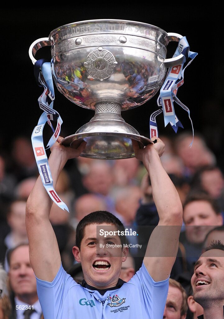 18 September 2011; Rory O'Carroll, Dublin, lifts The Sam Maguire Cup. GAA Football All-Ireland Senior Championship Final, Kerry v Dublin, Croke Park, Dublin. Picture credit: Stephen McCarthy / SPORTSFILE