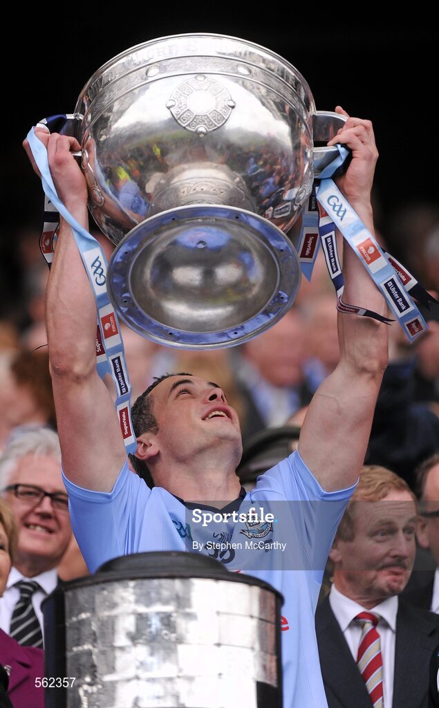 18 September 2011; Paul Brogan, Dublin, lifts The Sam Maguire Cup. GAA Football All-Ireland Senior Championship Final, Kerry v Dublin, Croke Park, Dublin. Picture credit: Stephen McCarthy / SPORTSFILE