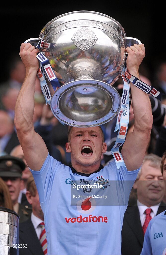 18 September 2011; Paul Flynn, Dublin, lifts The Sam Maguire Cup. GAA Football All-Ireland Senior Championship Final, Kerry v Dublin, Croke Park, Dublin. Picture credit: Stephen McCarthy / SPORTSFILE