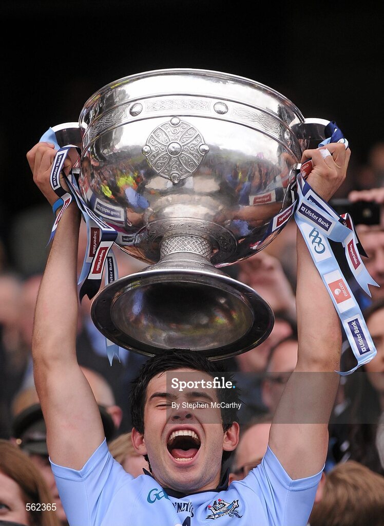 18 September 2011; Cian O'Sullivan, Dublin, lifts The Sam Maguire Cup. GAA Football All-Ireland Senior Championship Final, Kerry v Dublin, Croke Park, Dublin. Picture credit: Stephen McCarthy / SPORTSFILE