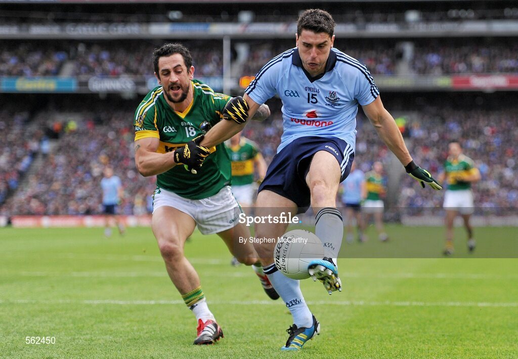 18 September 2011; Bernard Brogan, Dublin, in action against Paul Galvin, Kerry. GAA Football All-Ireland Senior Championship Final, Kerry v Dublin, Croke Park, Dublin. Picture credit: Stephen McCarthy / SPORTSFILE