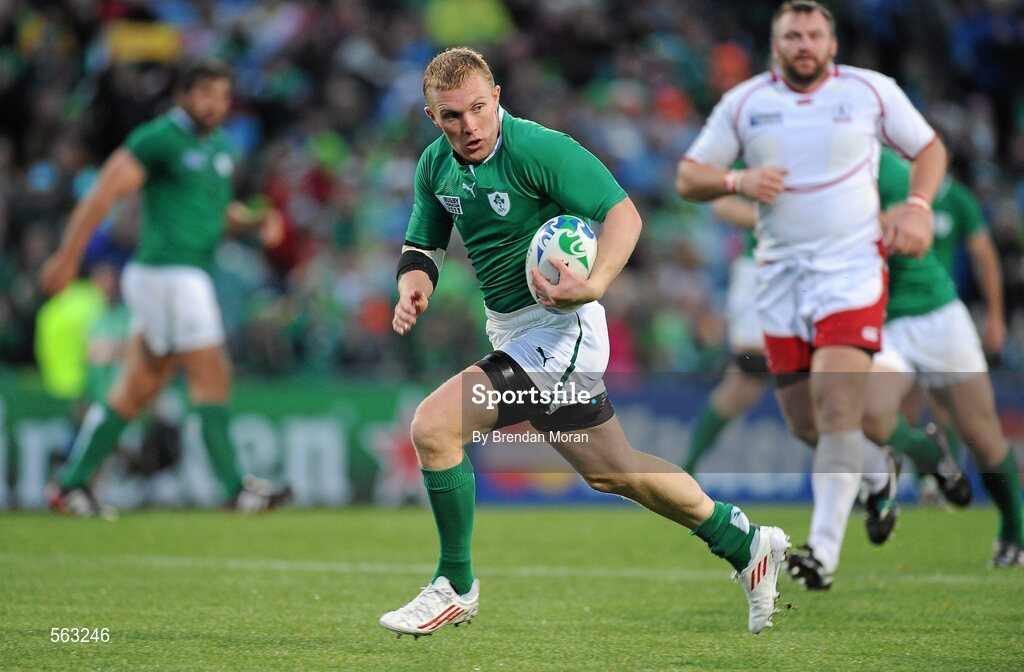 25 September 2011; Keith Earls, Ireland, runs through to score his second and his side's 6th try. 2011 Rugby World Cup, Pool C, Ireland v Russia, Rotorua International Stadium, Rotorua, New Zealand. Picture credit: Brendan Moran / SPORTSFILE