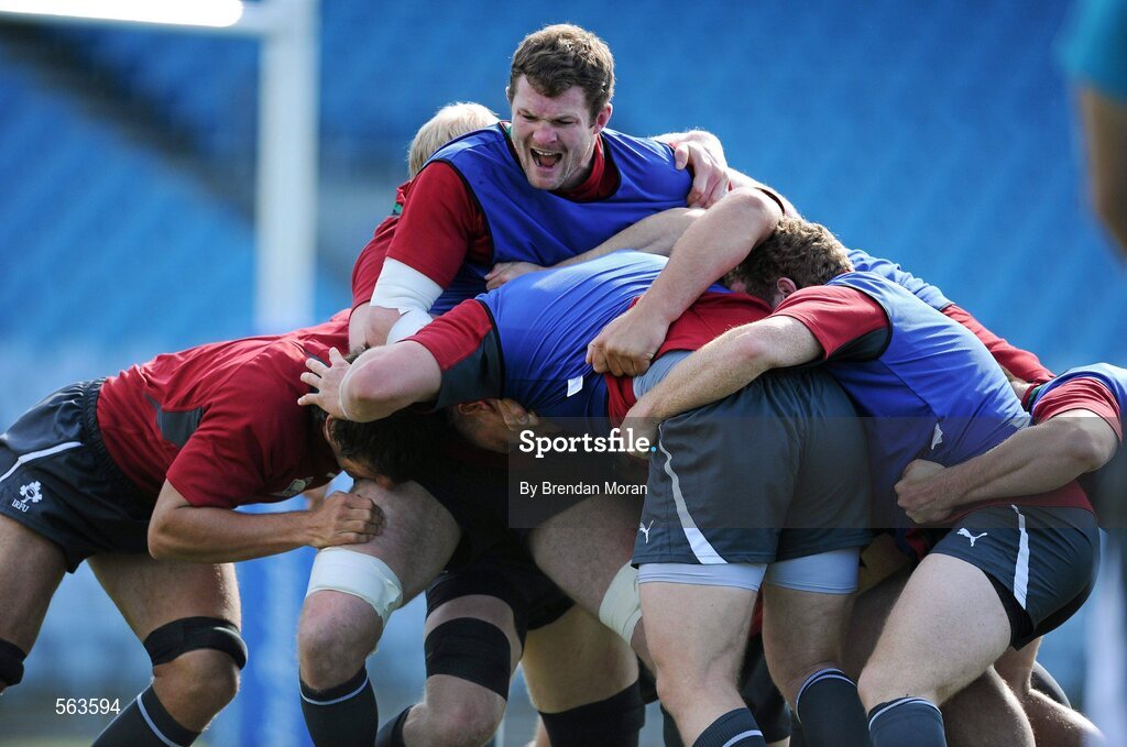 28 September 2011; Ireland's Donnacha Ryan controls a maul during squad training ahead of their 2011 Rugby World Cup, Pool C, game against Italy on Sunday. Ireland Rugby Squad Training, Carisbrook Stadium, Dunedin, New Zealand. Picture credit: Brendan Moran / SPORTSFILE