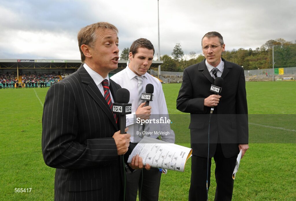 2 October 2011; TG4 presenters Micheál Ó Domhnaill, left, and John Joe McGeever with Donegal's Kevin Cassidy, centre. Radio Na Gaeltachta Donegal County Senior Football Championship Final, Glenswilly v St. Michael's, MacCumhaill Park, Ballybofey, Co. Donegal. Picture credit: Oliver McVeigh / SPORTSFILE