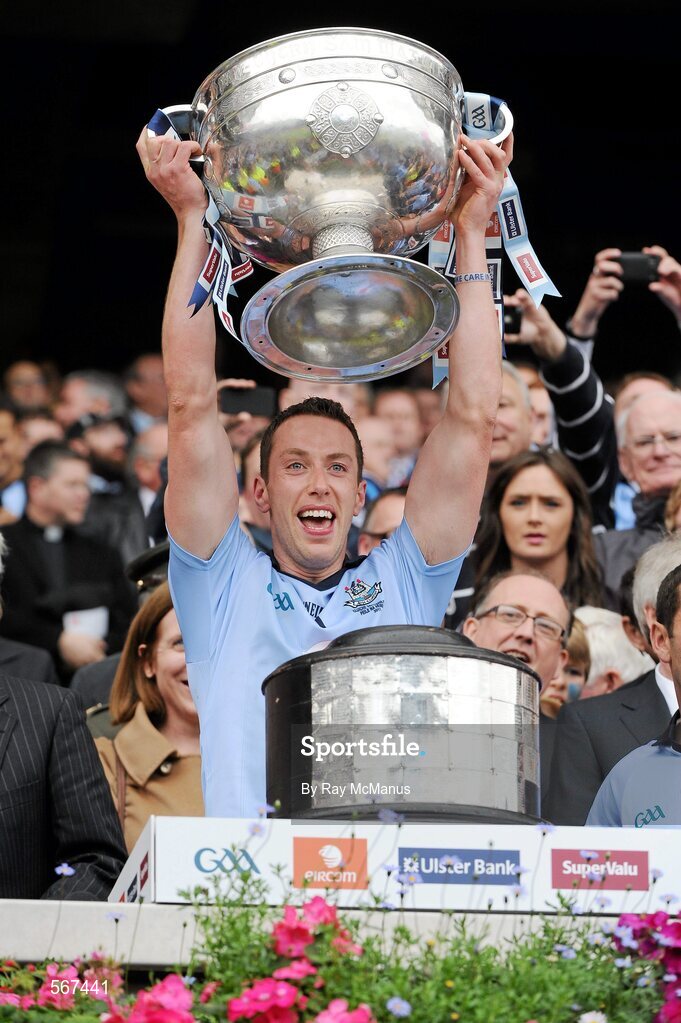 18 September 2011; Barry Cahill, Dublin, lifts the Sam Maguire Cup. GAA Football All-Ireland Senior Championship Final, Kerry v Dublin, Croke Park, Dublin. Picture credit: Ray McManus / SPORTSFILE