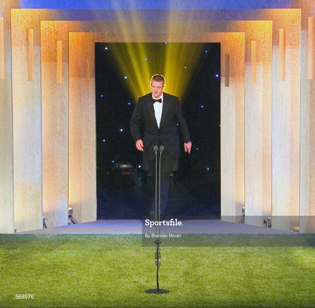 21 October 2011; Kilkenny hurler Henry Shefflin walks out to collect his 10th All Star award at the GAA GPA All-Star Awards 2011 sponsored by Opel. National Convention Centre, Dublin. Picture credit: Brendan Moran / SPORTSFILE