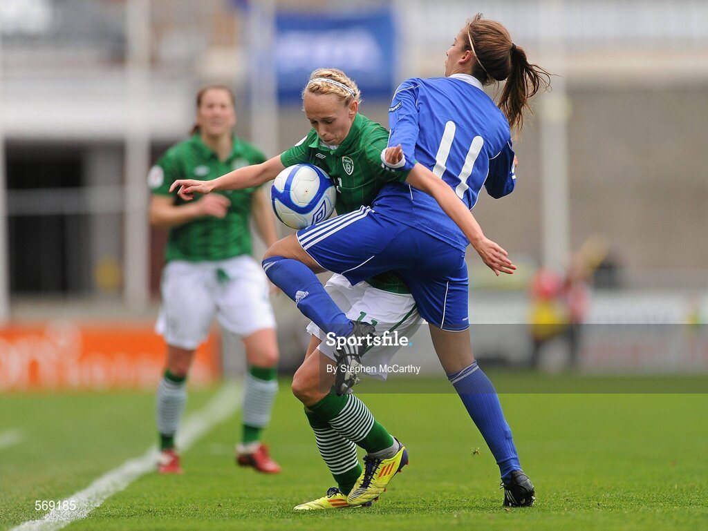 22 October 2011; Stephaine Roche, Republic of Ireland, in action against Moran Fridman, Israel. UEFA Women's Euro 2013 Qualifier, Republic of Ireland v Israel, Tallaght Stadium, Tallaght, Dublin. Picture credit: Stephen McCarthy / SPORTSFILE