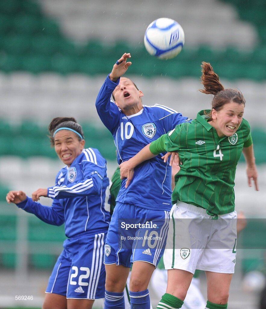 22 October 2011; Niamh Fahey, Republic of Ireland, in action against Or Erez, 10, and Shelina Israel, Israel. UEFA Women's Euro 2013 Qualifier, Republic of Ireland v Israel, Tallaght Stadium, Tallaght, Dublin. Picture credit: Stephen McCarthy / SPORTSFILE