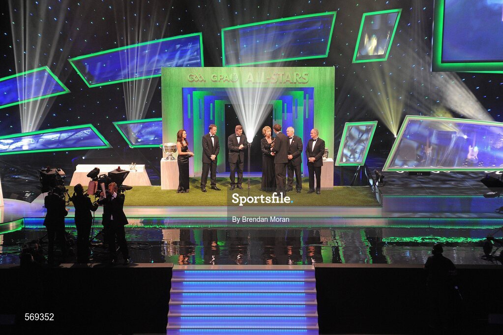 21 October 2011; Kilkenny hurler Michael Fennelly is presented with the GAA GPA Hurler of the Year by President Mary McAleese, in the company of, from left, Dave Sheeran, Managing Director, Opel Ireland, Dessie Farrell, Chief Executive, GPA, Uachtarán CLG Criostóir Ó Cuana and Martin McAleese, at the GAA GPA All-Star Awards 2011 sponsored by Opel. National Convention Centre, Dublin. Picture credit: Brendan Moran / SPORTSFILE