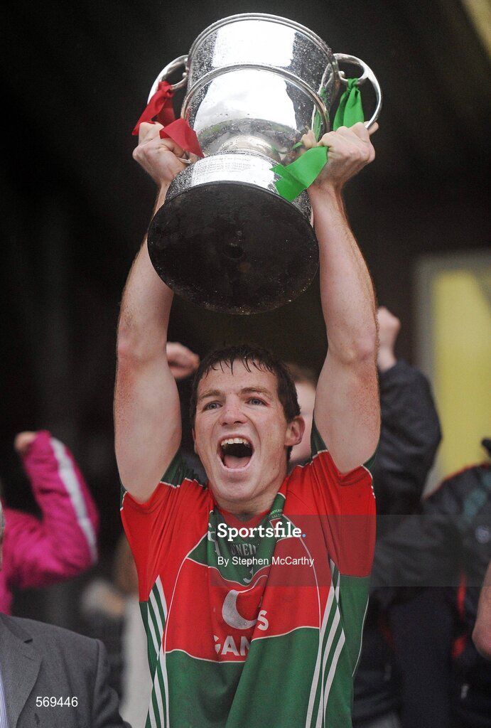 23 October 2011; Garrycastle captain John Gaffey lifts the cup. Westmeath County Senior Football Championship Final, Garrycastle v Mullingar Shamrocks, Cusack Park, Mullingar, Co. Westmeath. Picture credit: Stephen McCarthy / SPORTSFILE