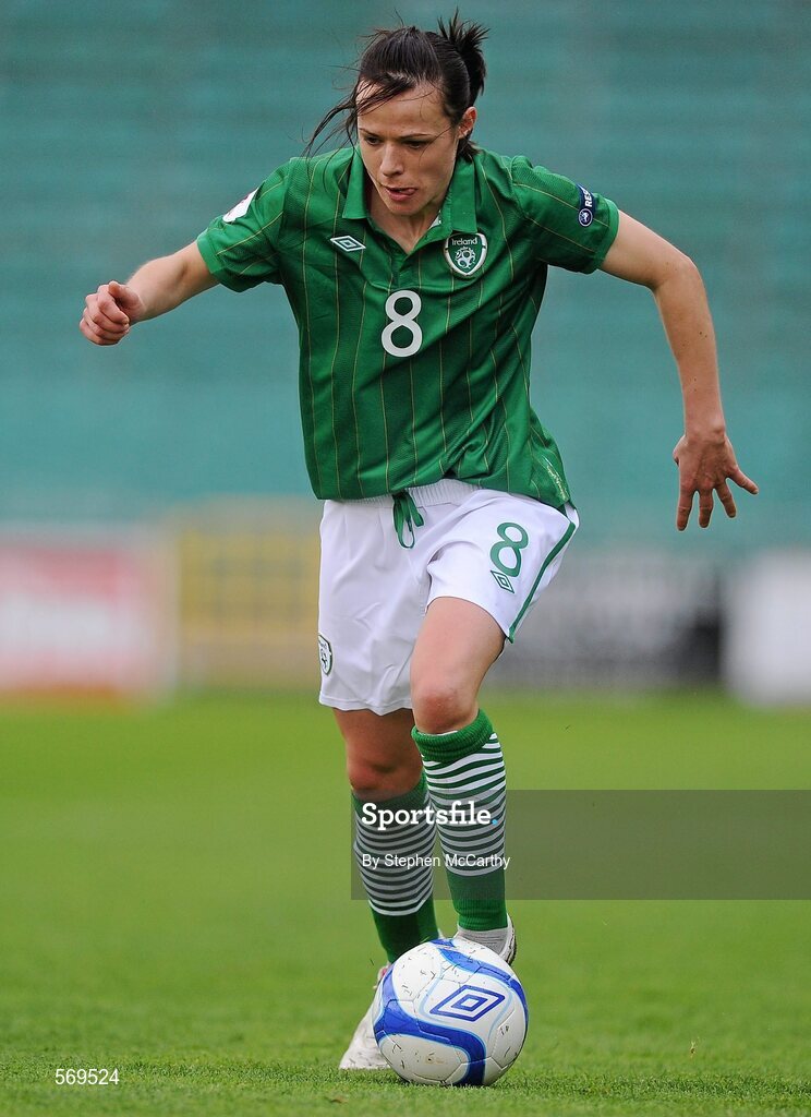 22 October 2011; Áine O'Gorman, Republic of Ireland. UEFA Women's Euro 2013 Qualifier, Republic of Ireland v Israel, Tallaght Stadium, Tallaght, Dublin. Picture credit: Stephen McCarthy / SPORTSFILE