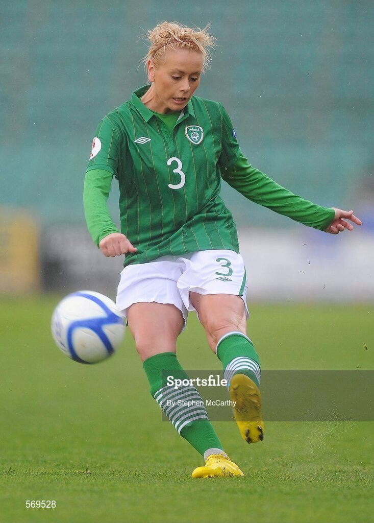 22 October 2011; Grace Murray, Republic of Ireland. UEFA Women's Euro 2013 Qualifier, Republic of Ireland v Israel, Tallaght Stadium, Tallaght, Dublin. Picture credit: Stephen McCarthy / SPORTSFILE