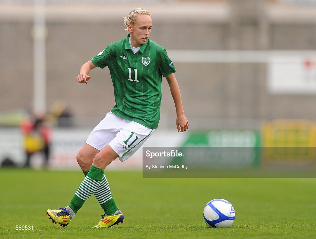 22 October 2011; Stephanie Roche, Republic of Ireland. UEFA Women's Euro 2013 Qualifier, Republic of Ireland v Israel, Tallaght Stadium, Tallaght, Dublin. Picture credit: Stephen McCarthy / SPORTSFILE