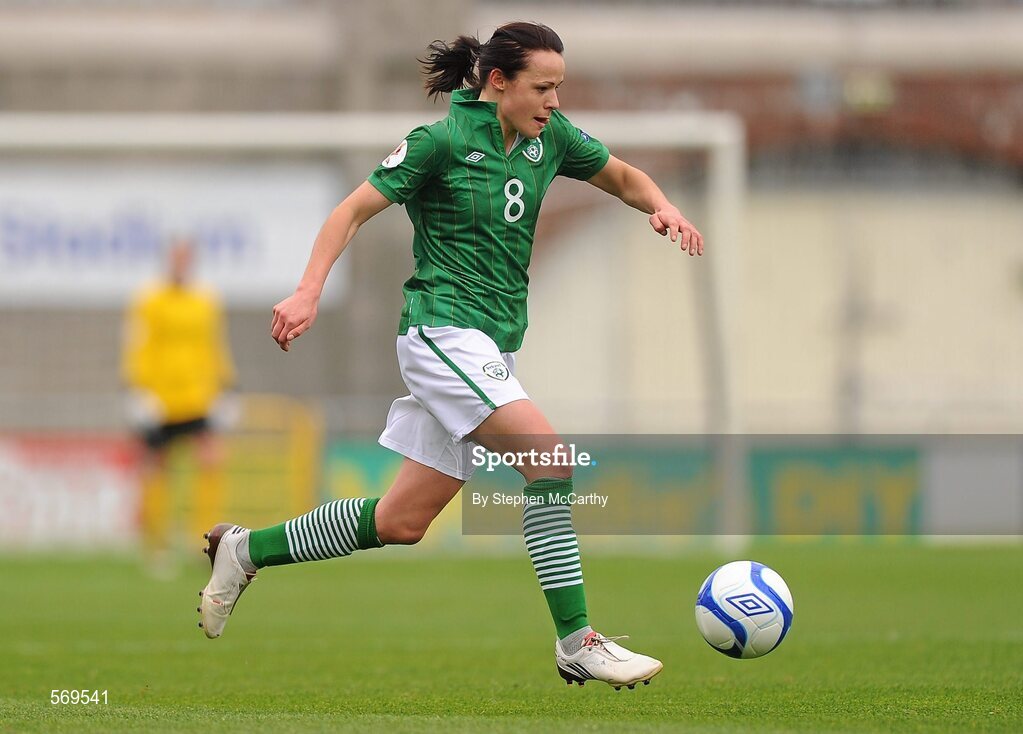 22 October 2011; Áine O'Gorman, Republic of Ireland. UEFA Women's Euro 2013 Qualifier, Republic of Ireland v Israel, Tallaght Stadium, Tallaght, Dublin. Picture credit: Stephen McCarthy / SPORTSFILE
