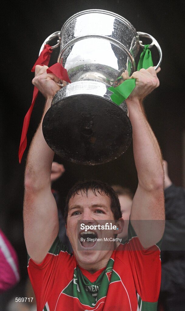 23 October 2011; Garrycastle captain John Gaffey lifts the cup. Westmeath County Senior Football Championship Final, Garrycastle v Mullingar Shamrocks, Cusack Park, Mullingar, Co. Westmeath. Picture credit: Stephen McCarthy / SPORTSFILE