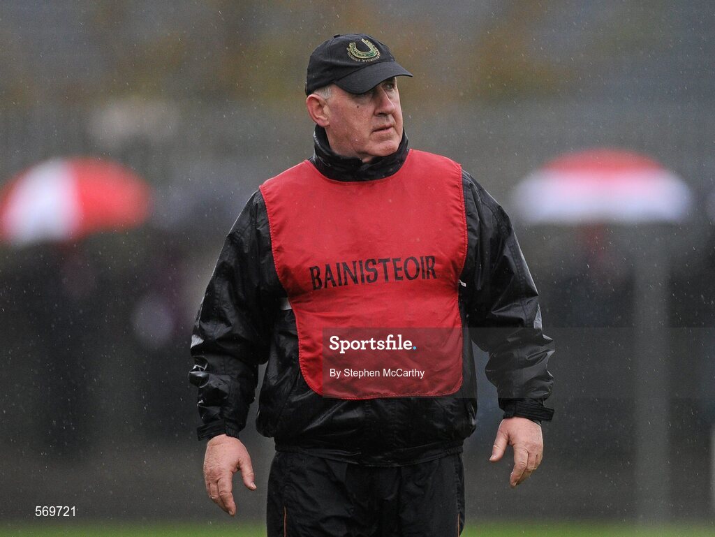 23 October 2011; Mullingar Shamrocks manager Ray Smyth. Westmeath County Senior Football Championship Final, Garrycastle v Mullingar Shamrocks, Cusack Park, Mullingar, Co. Westmeath. Picture credit: Stephen McCarthy / SPORTSFILE