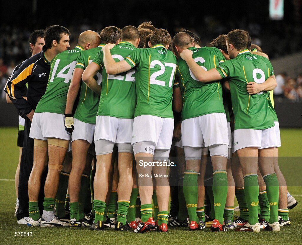 28 October 2011; The Ireland players listen to manager Anthony Tohill before the start of the final quarter. International Rules 1st Test, Australia v Ireland, Etihad Stadium, Melbourne, Australia. Picture credit: Ray McManus / SPORTSFILE