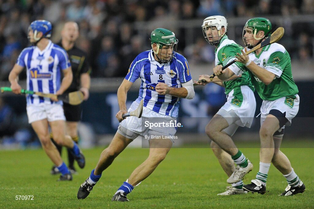 30 October 2011; David Curtin, Ballyboden St Enda's, in action against Peadar Carton and Daniel Webster, right, O'Toole's. Dublin County Senior Huling Championship Final, Ballyboden St Enda's v O'Toole's, Parnell Park, Dublin. Picture credit: Brian Lawless / SPORTSFILE