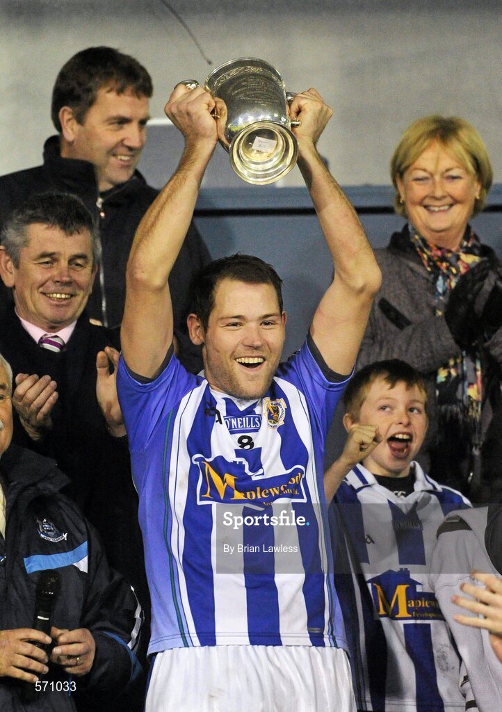 30 October 2011; Ballyboden St Enda's captain David Curtin lifts the cup. Dublin County Senior Huling Championship Final, Ballyboden St Enda's v O'Toole's, Parnell Park, Dublin. Picture credit: Brian Lawless / SPORTSFILE