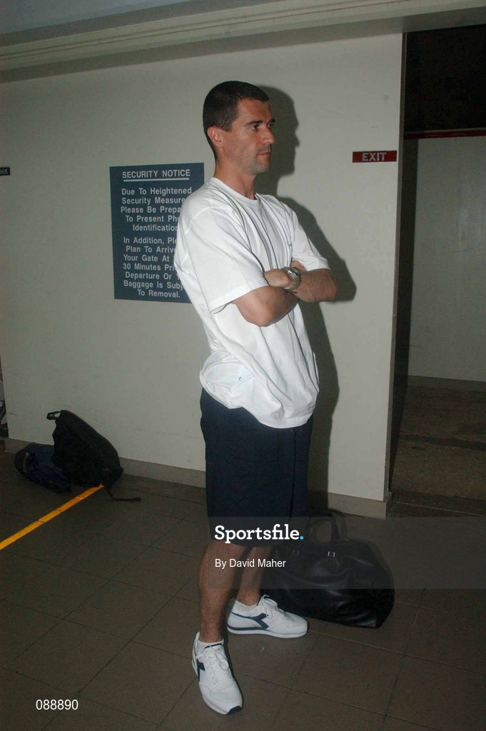 24 May 2002; Republic of Ireland captain Roy Keane departs from Saipan International Airport in Saipan, Northern Mariana Islands, after leaving a squad training camp ahead of the FIFA World Cup 2002 finals in Japan and South Korea. Photo by David Maher/Sportsfile