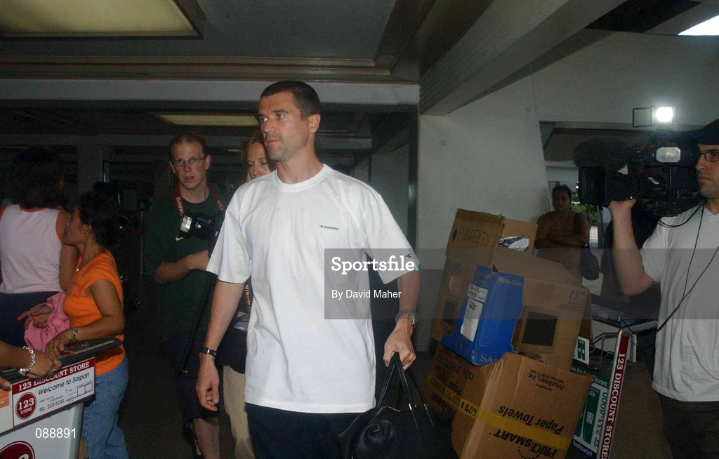 24 May 2002; Republic of Ireland captain Roy Keane departs from Saipan International Airport in Saipan, Northern Mariana Islands, after leaving a squad training camp ahead of the FIFA World Cup 2002 finals in Japan and South Korea. Photo by David Maher/Sportsfile
