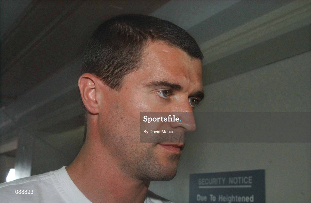 24 May 2002; Republic of Ireland captain Roy Keane departs from Saipan International Airport in Saipan, Northern Mariana Islands, after leaving a squad training camp ahead of the FIFA World Cup 2002 finals in Japan and South Korea. Photo by David Maher/Sportsfile