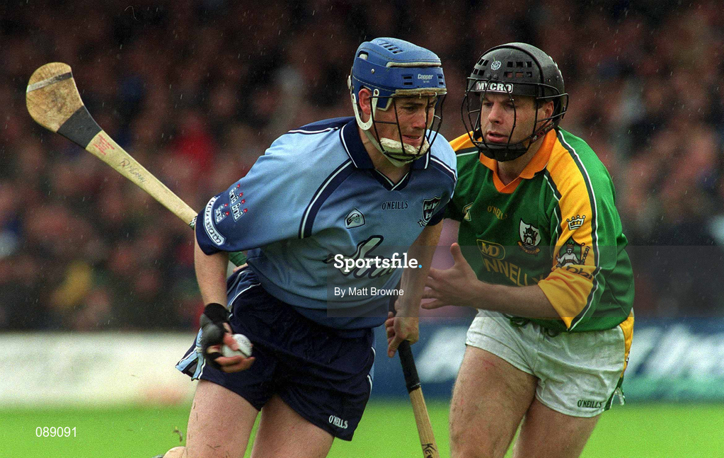 26 May 2002; Kevin Flynn of Dublin in action against Declan Murray of Meath during the Guinness Leinster Senior Hurling Championship Quarter-Final match between Dublin and Meath at O'Connor Park in Tullamore, Offaly. Photo by Matt Browne/Sportsfile