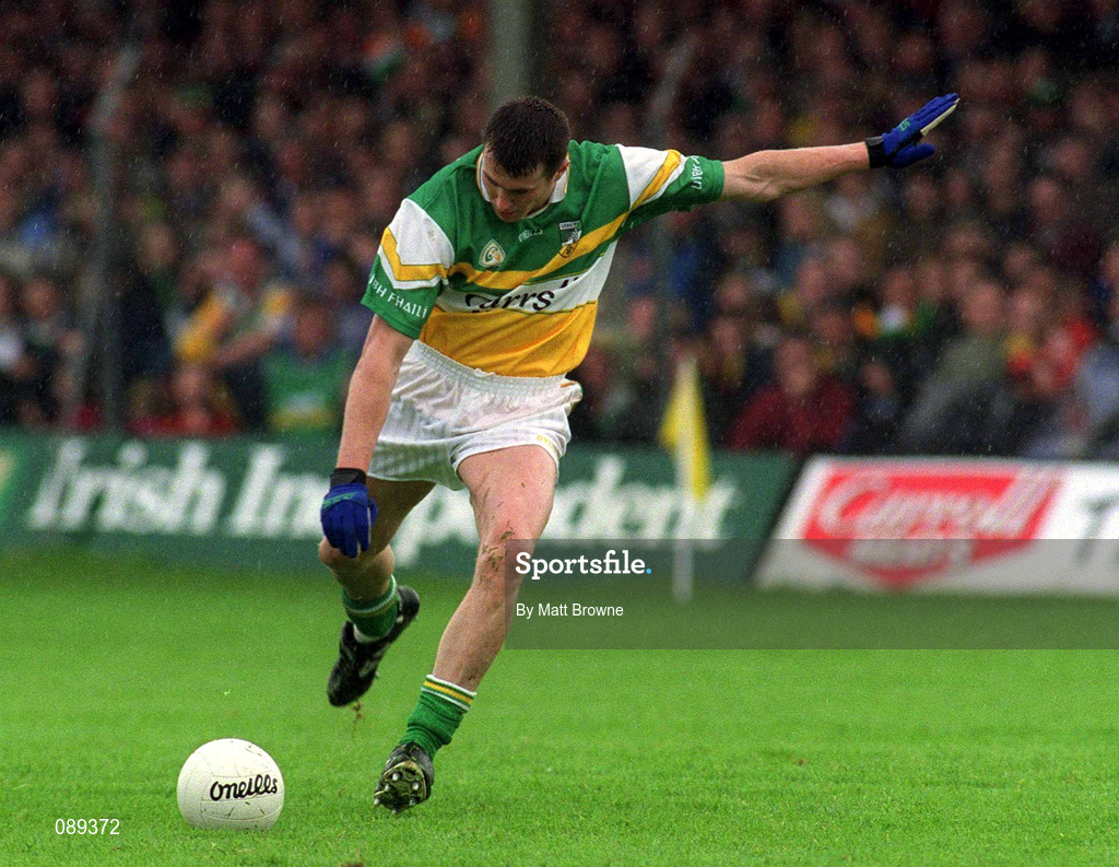26 May 2002; Ciaran McManus of Offaly during the Bank of Ireland Leinster Senior Football Championship Quarter-Final match between Offaly and Laois at O'Connor Park in Tullamore, Offaly. Photo by Matt Browne/Sportsfile