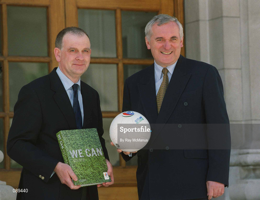 29 May 2002; An Taoiseach Bertie Ahern, T.D., right, and Bid Director John Henderson after signing the Scotland - Ireland UEFA Euro 2008 Bid at Government Buildings in Dublin. Photo by Ray McManus/Sportsfile
